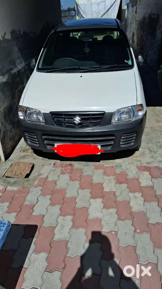 Single Hand Driven Car For Family Use