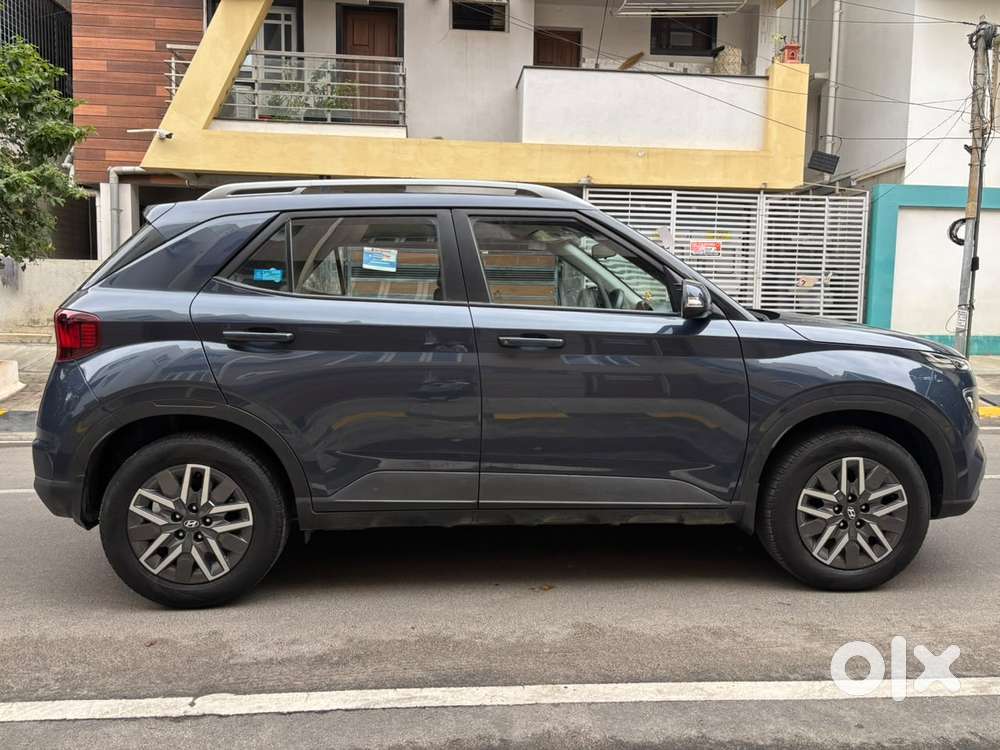 Hyundai Venue Sx Mt, 2022, Diesel
