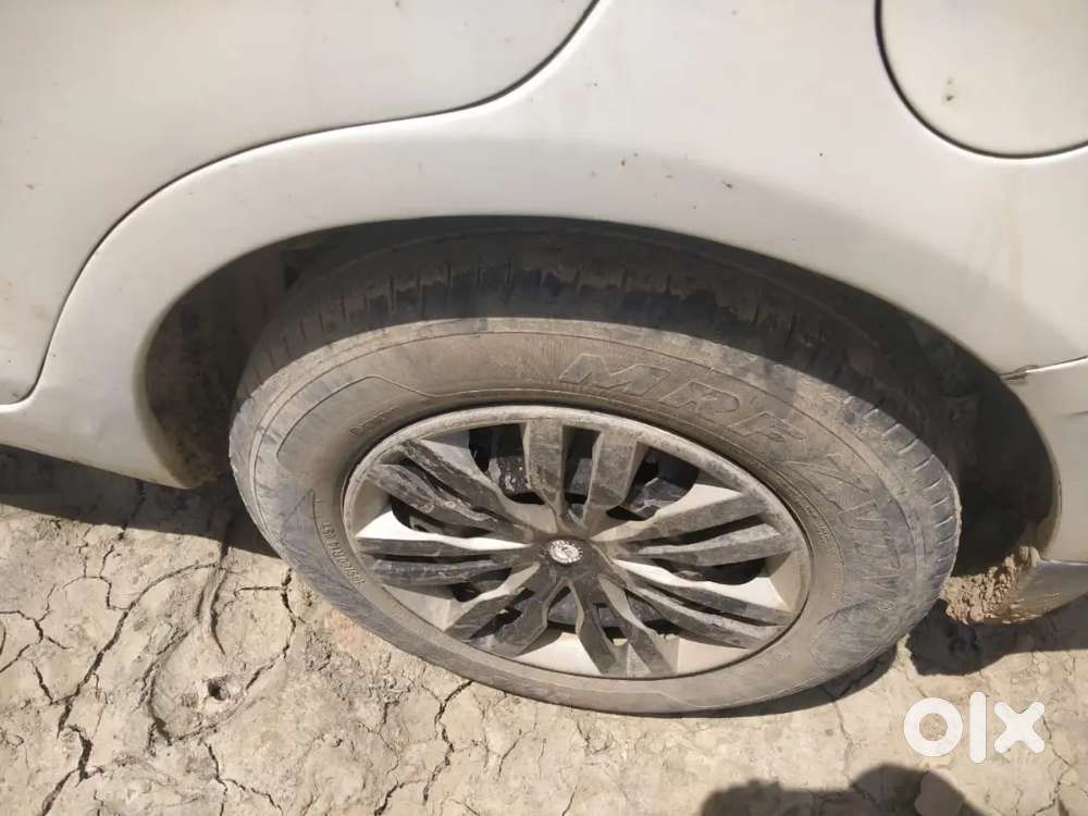 Maruti Suzuki Dzire 2015