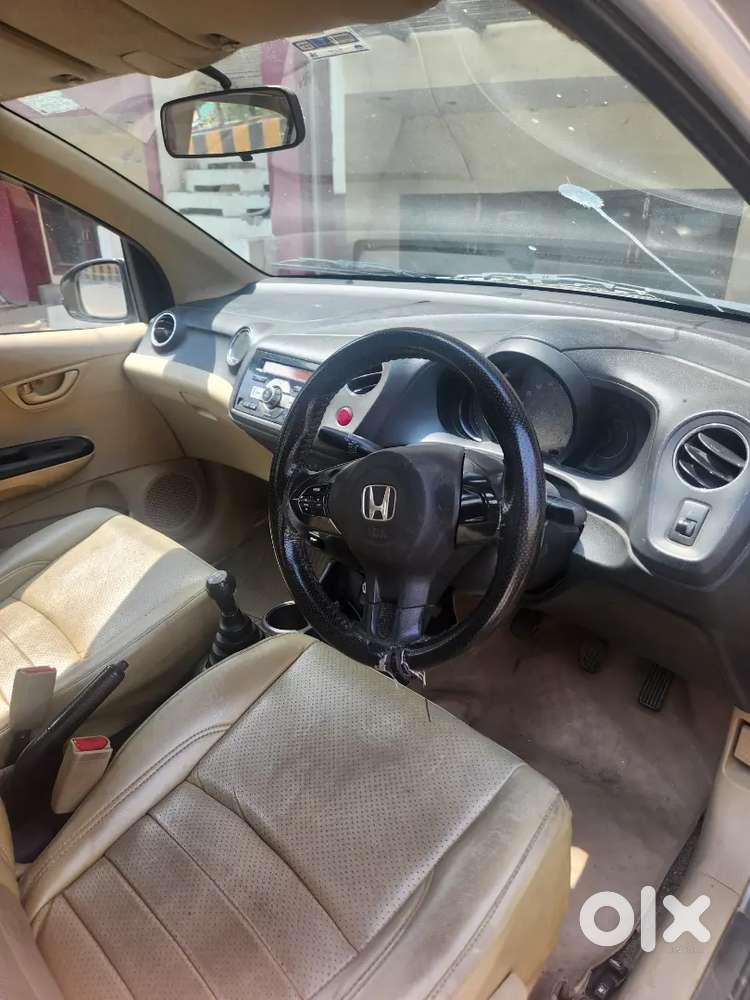 Honda Amaze 2015 Top Model Family Maintained Car