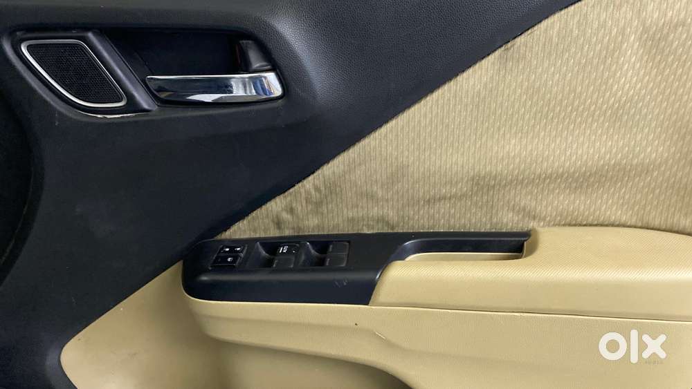 Honda City I-vtec V, 2018, Petrol