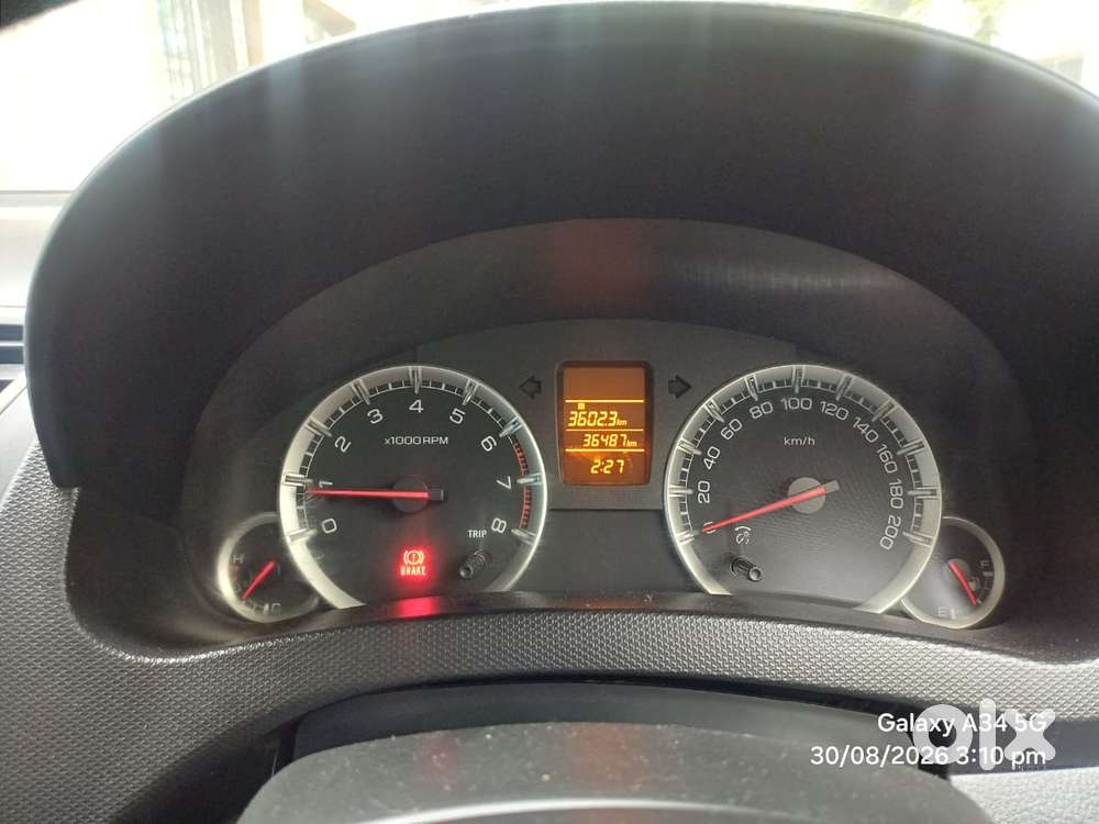 Maruti Suzuki Swift Vxi, 2012, Petrol