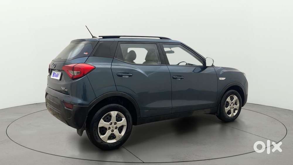 Mahindra Xuv300 1.2 W6 Amt Petrol, 2022, Petrol