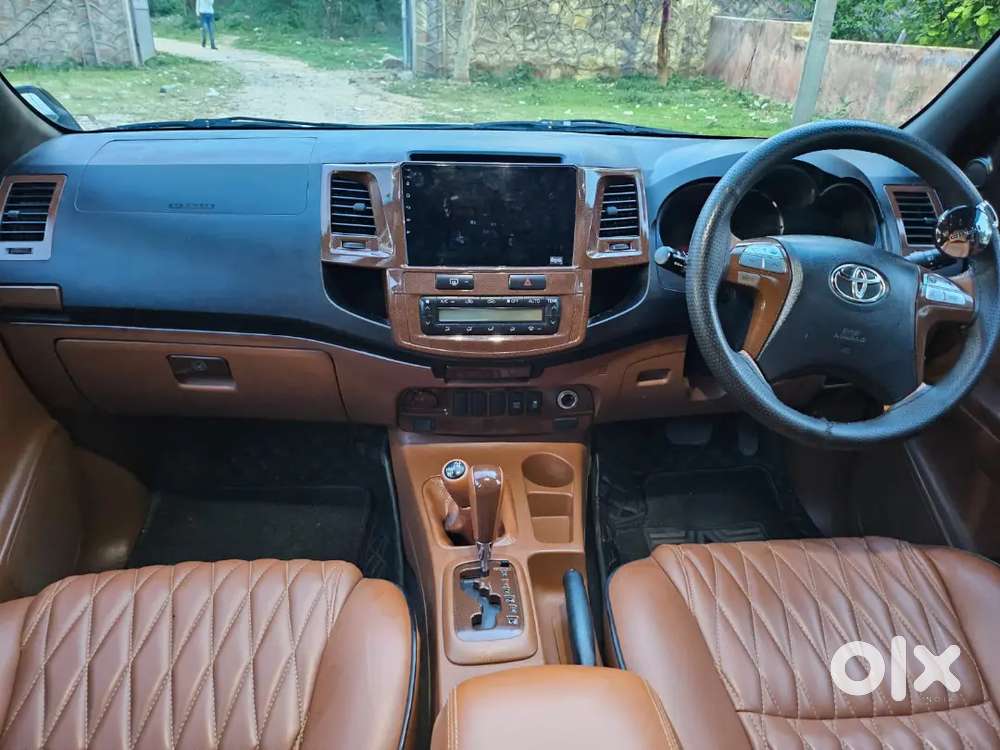 Toyota Fortuner Lagender Converted