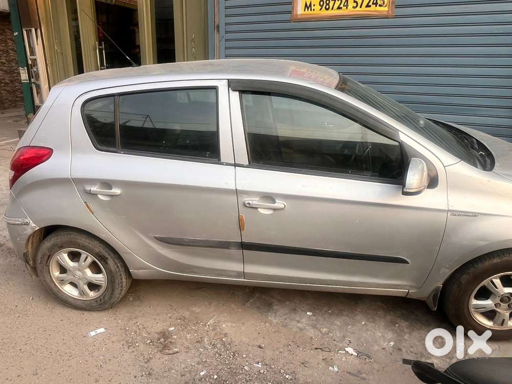 Hyundai Car 2011 Automatic