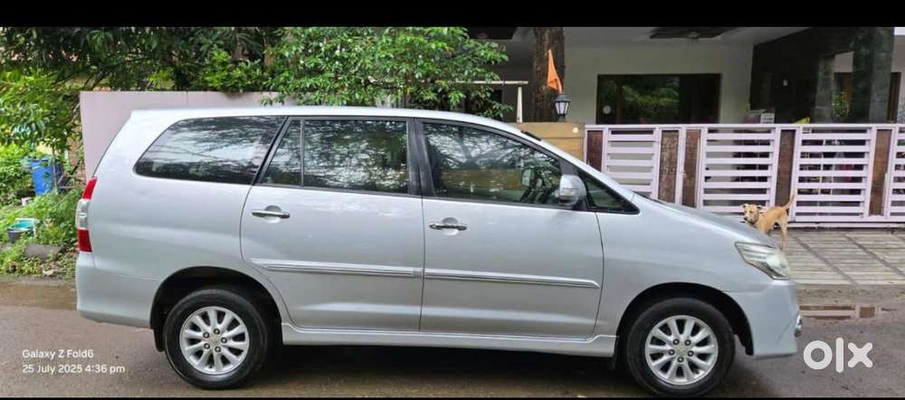 Toyota Innova 2.5 Vx 8 Str Bs-iii, 2012, Diesel