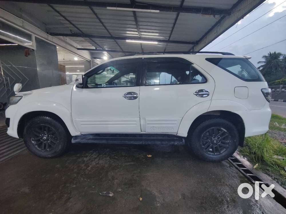 3.0 4x4 2012 Fortuner All Original