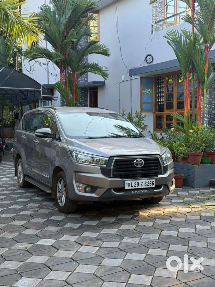 Toyota Innova Crysta 2017