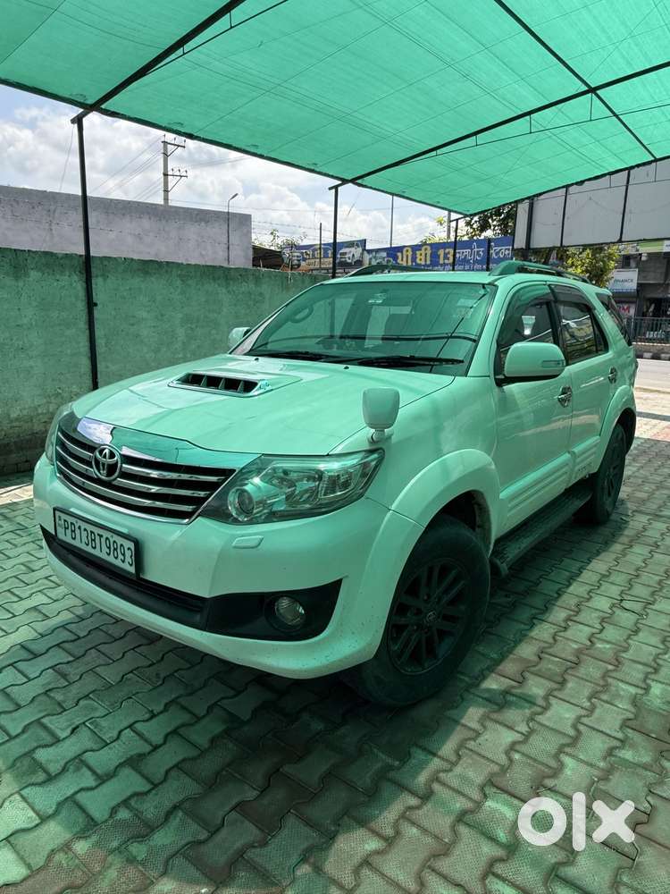 Toyota Fortuner 3.0 4x2 Mt, 2014, Diesel