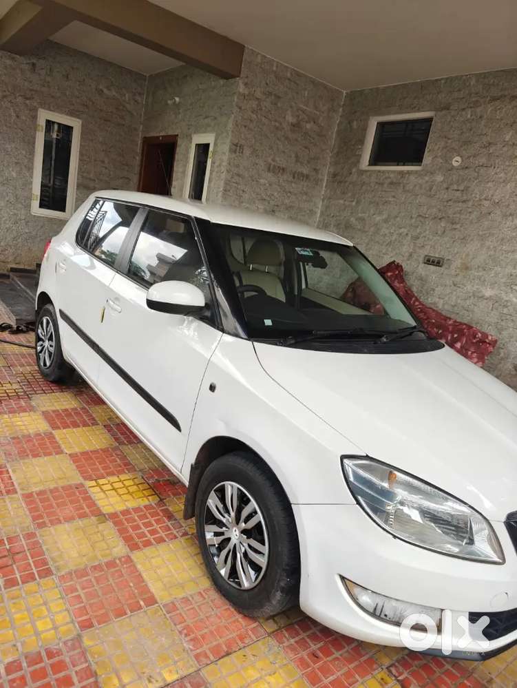 Skoda Fabia 2010 Diesel 140000 Km Driven