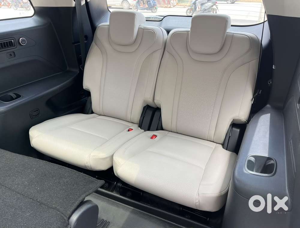 Mahindra XUV700 AX7 Luxury Pack AWD, 2022, Petrol