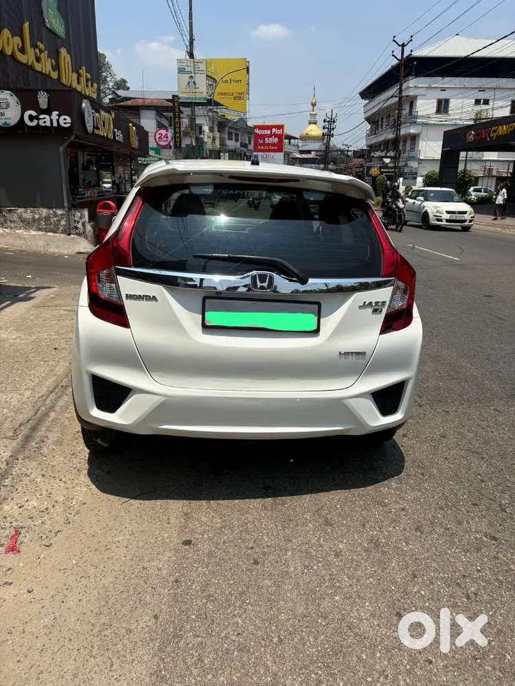 Honda Jazz 2017 Diesel 87965 Km Driven