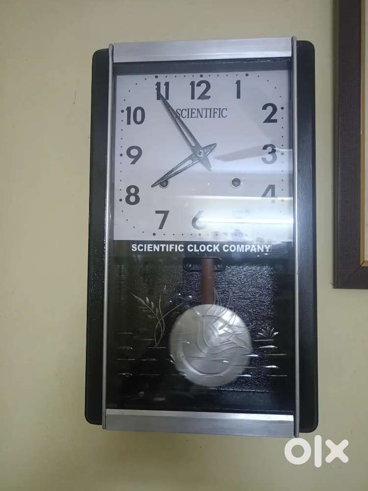 Pendulum clock antique