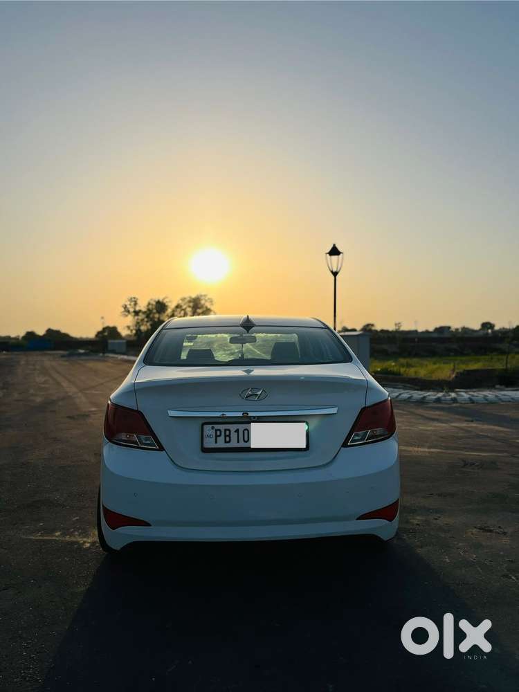 Hyundai Fluidic Verna 1.6 Vtvt S (o) Automatic, 2015, Petrol