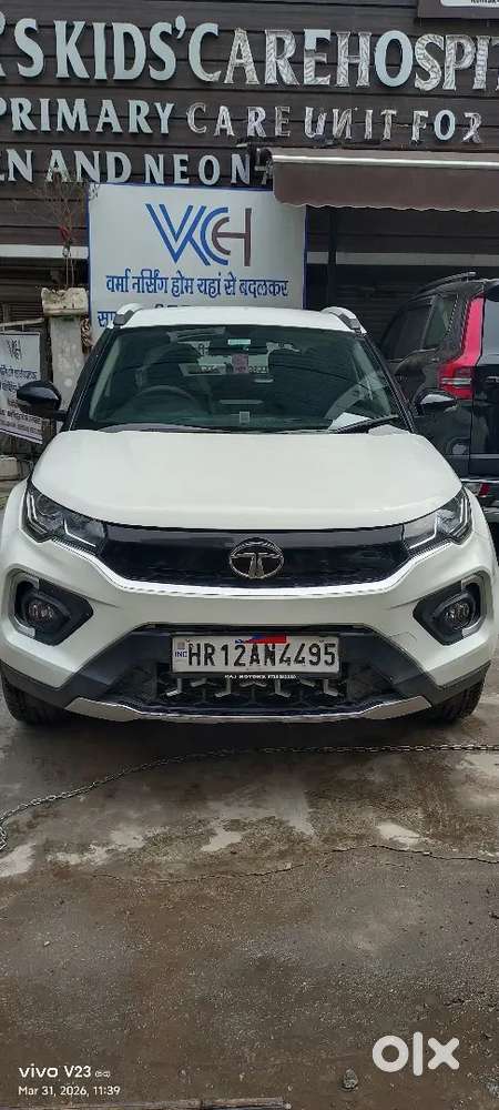 Good Condition Bumper To Bumper Orignal H Doctor Driving Koi Kami Nhi