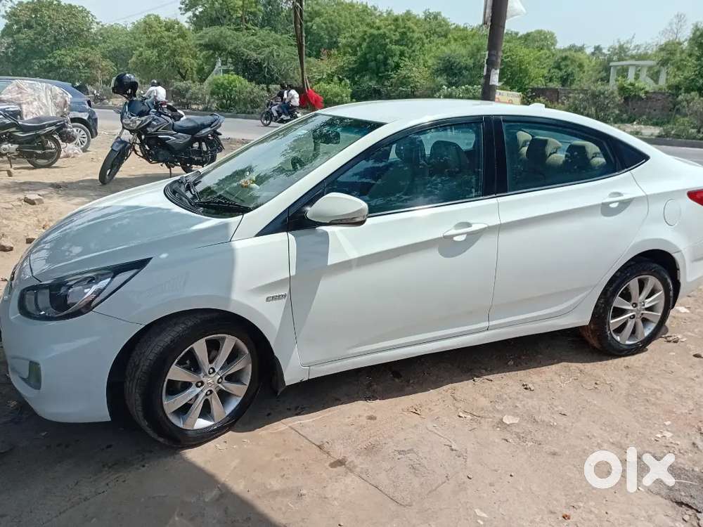 Hyundai Verna 2012 Diesel Well Maintained Soroom Condition