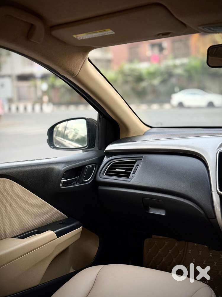 Honda City I-vtec V, 2017, Petrol