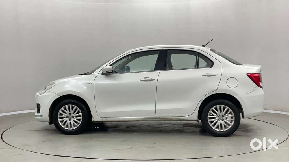 Maruti Suzuki Dzire 1.2 Zxi Amt, 2017, Petrol