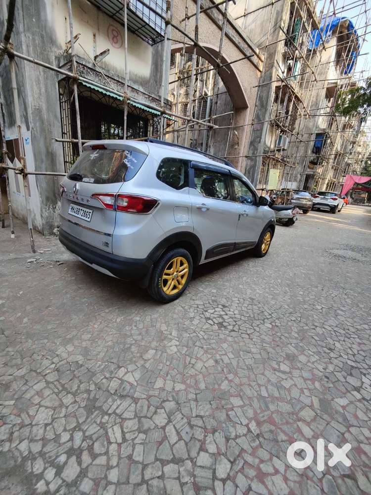 Renault Triber Rxz Amt Top Model