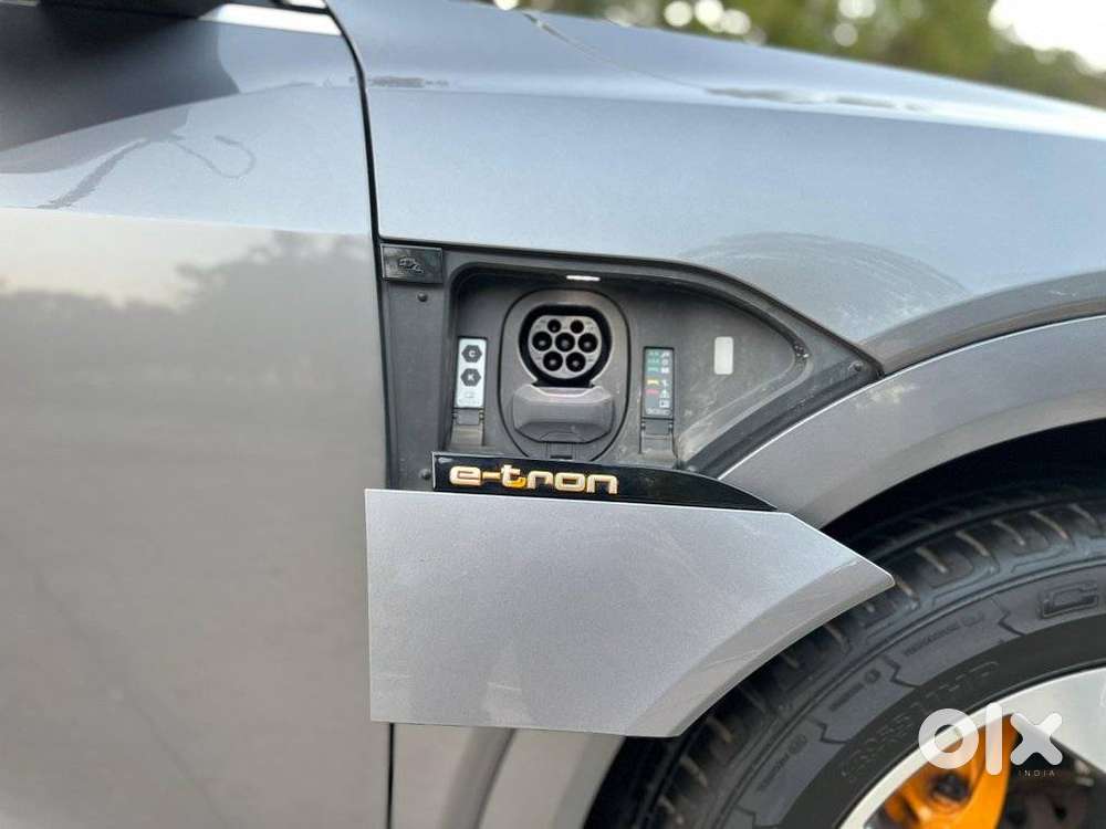 Audi E-tron 55, 2021, Electric