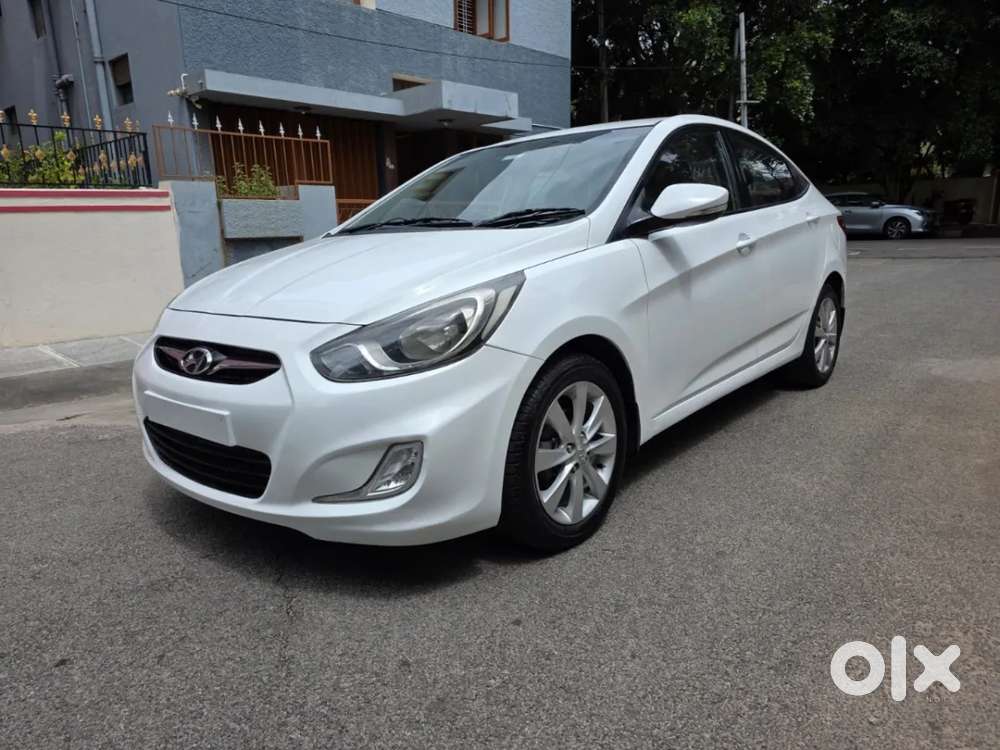 Hyundai Verna Fluidic 1.6 Vtvt, 2012, Petrol