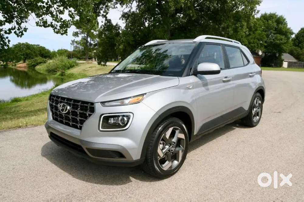 Want To Buy Hyundai New Venue 2021 Petrol 45000 Km Driven