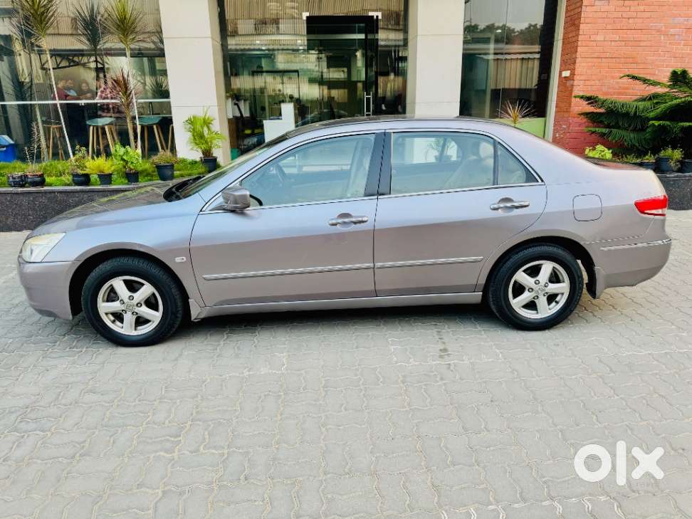 Honda Accord 2.4 Manual, 2006, Petrol