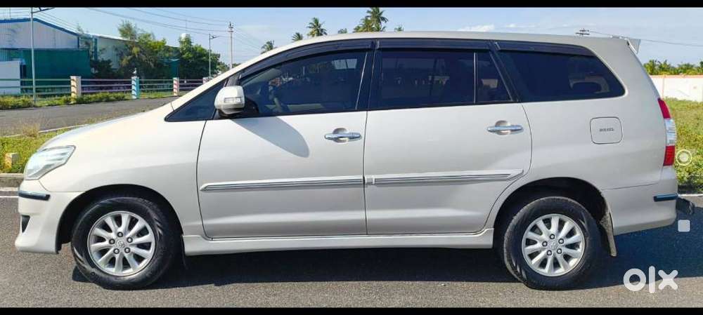 Toyota Innova 2.5 V 7 Str, 2013, Diesel