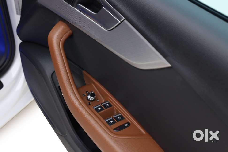Audi A4 2.0 Premium Plus 40 Tfsi, 2025, Petrol