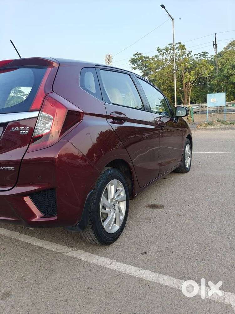 Honda Jazz V Automatic, 2015, Petrol