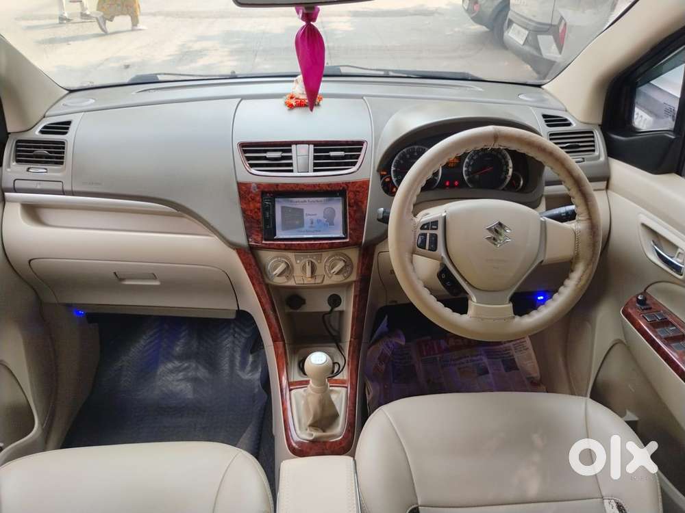 Maruti Suzuki Ertiga 1.4 Vxi Cng Anniversary Edition, 2017, Cng & Hy..