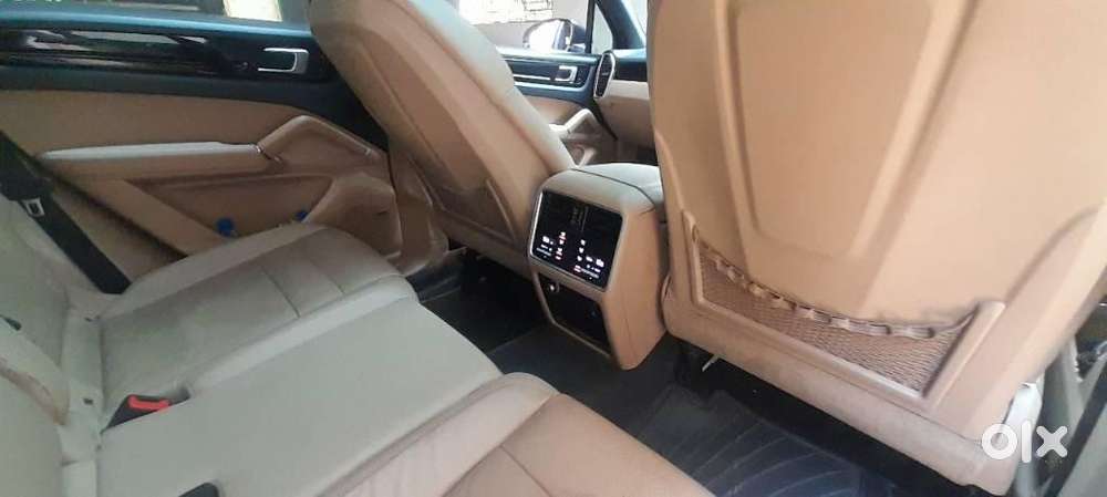 Porsche Cayenne V6 Tiptronic, 2018, Petrol