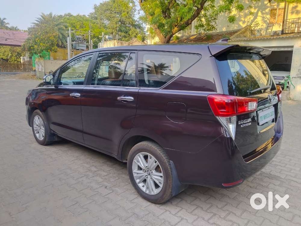 Toyota Innova Crysta 2.8z Automatic, 2016, Diesel