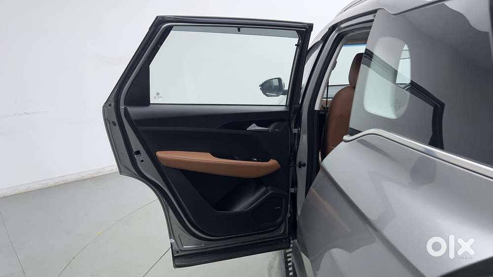 Mg Hector Plus 1.5 Sharp Turbo Cvt 6 Str, 2021, Petrol