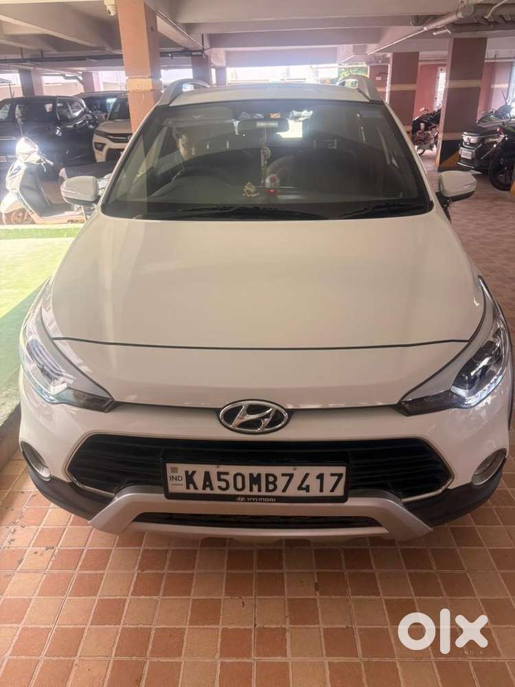 Hyundai I20 Active 2018 Petrol Well Maintained