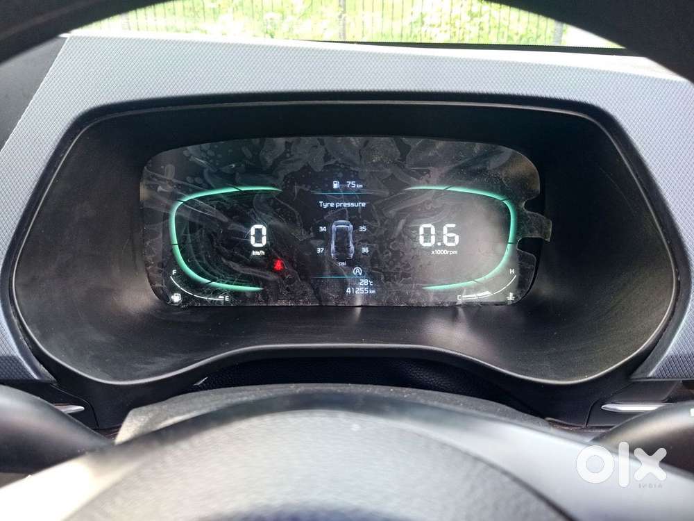 Kia Carens 1.5 Premium 7 Str, 2023, Petrol
