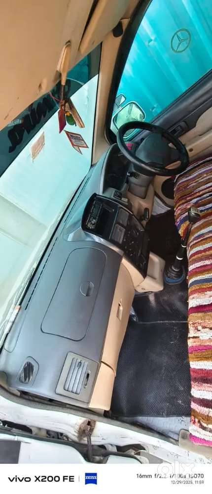 Chevrolet Tavera 2012