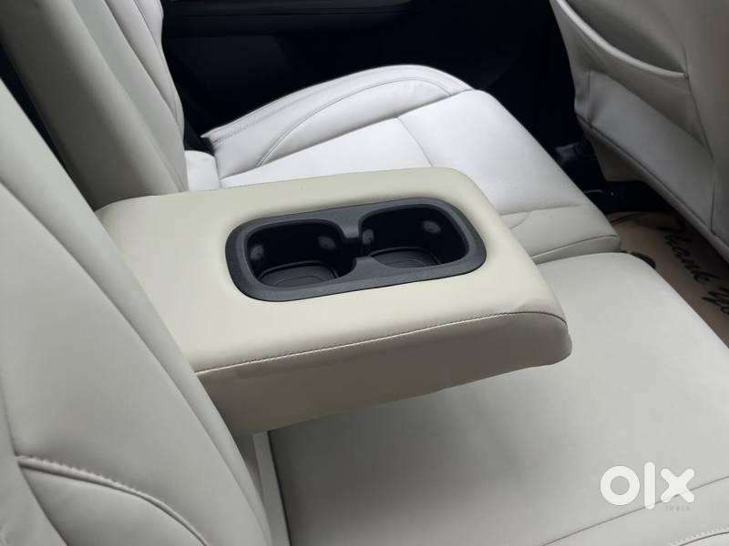 Mahindra Xuv700 2.2 Ax 5 Diesel At 7 Str, 2024, Diesel