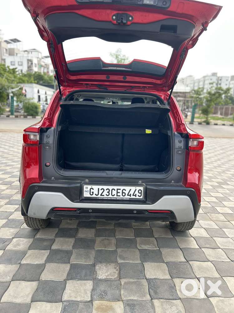 Nissan Magnite 1.0 Xv, 2023, Petrol
