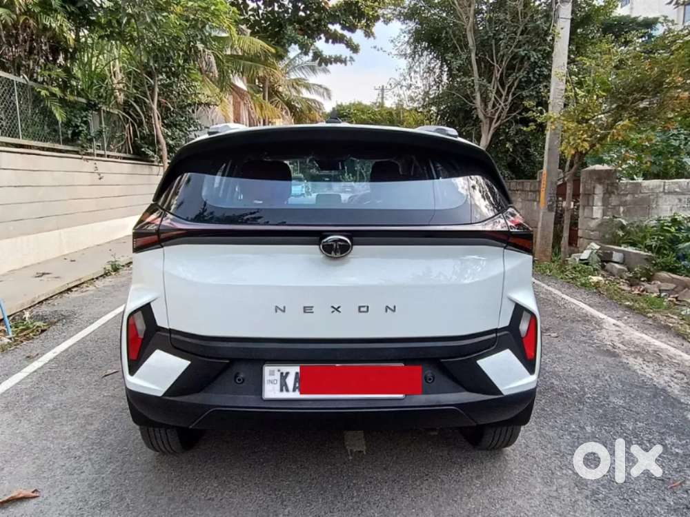 Tata Nexon Creative Plus 1.2 Revotron Petrol 6 Amt, 2024, Petrol