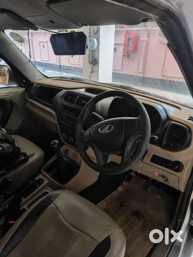 Mahindra Tuv 300 2016