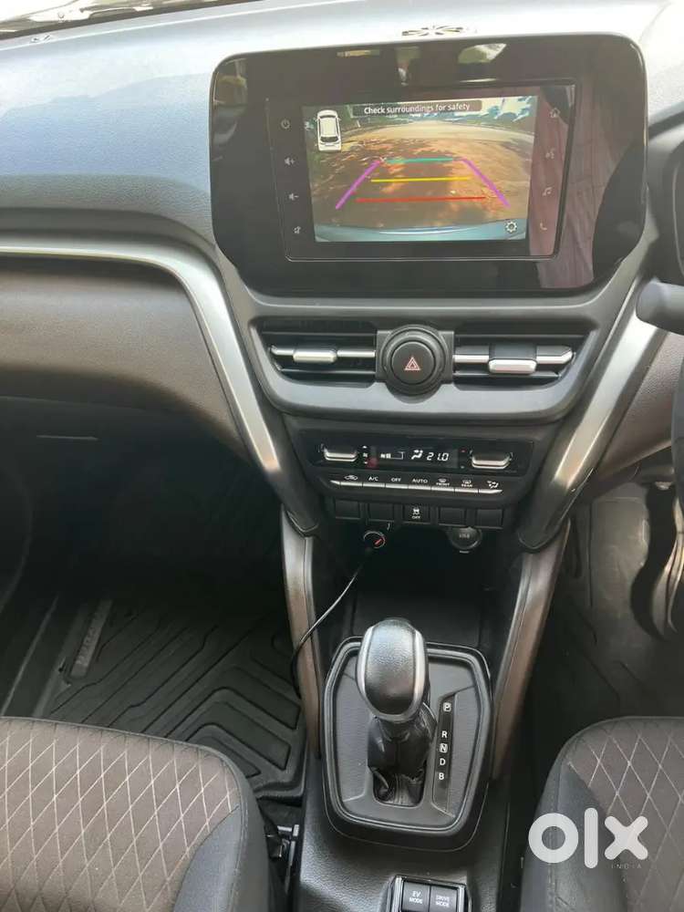 Toyota Urban Cruiser Hyryder 2025 S Strong Hybrid Auto Done 7800 Km