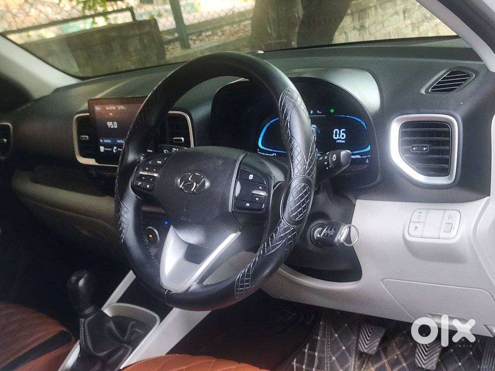 Hyundai Venue 1.2 S (o), 2023, Petrol