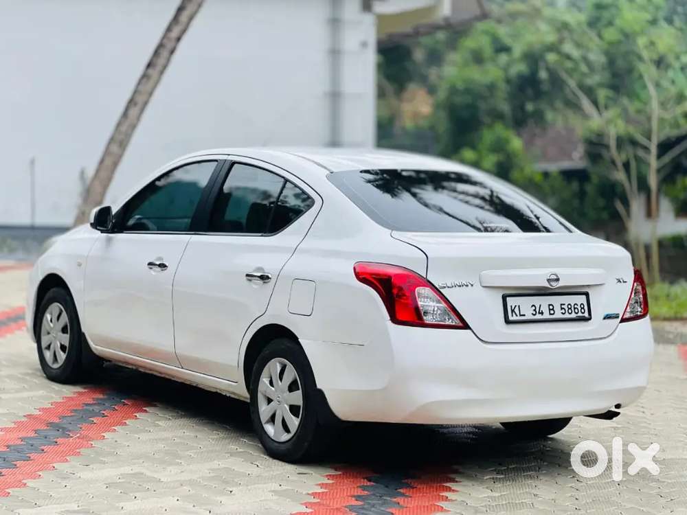 Nissan Sunny 1.5 Xl 2012