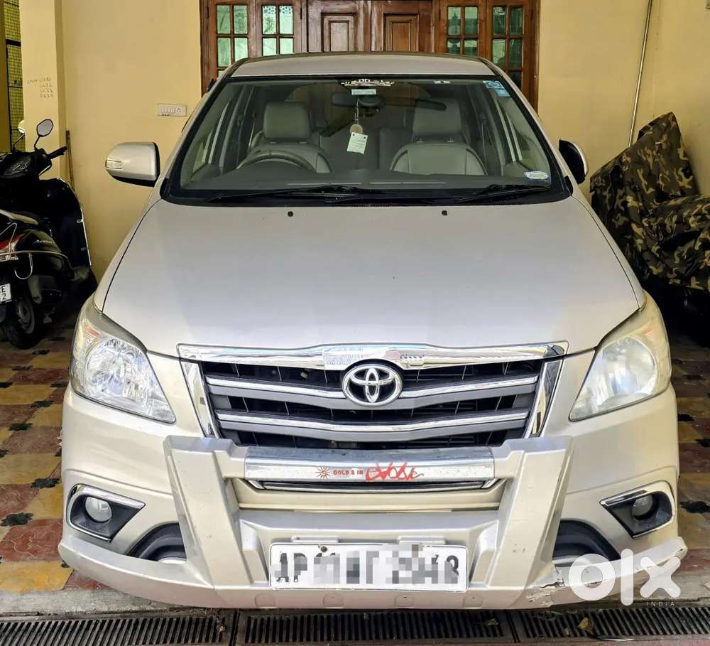 Rare Opportunity – 2013 Toyota Innova 2.5 V Diesel