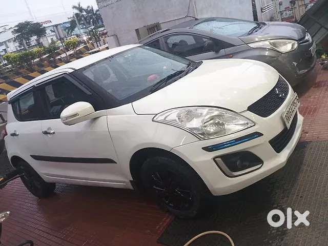 Maruti Suzuki Swift Vxi + Manual, 2016, Petrol