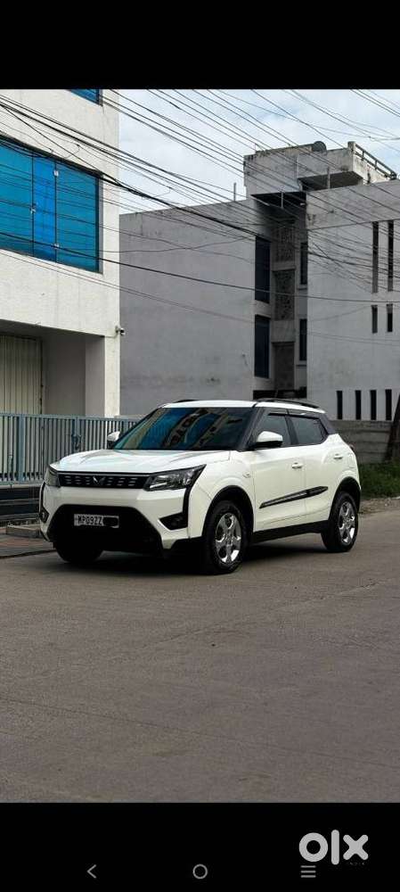 Mahindra Xuv300, 2023, Petrol