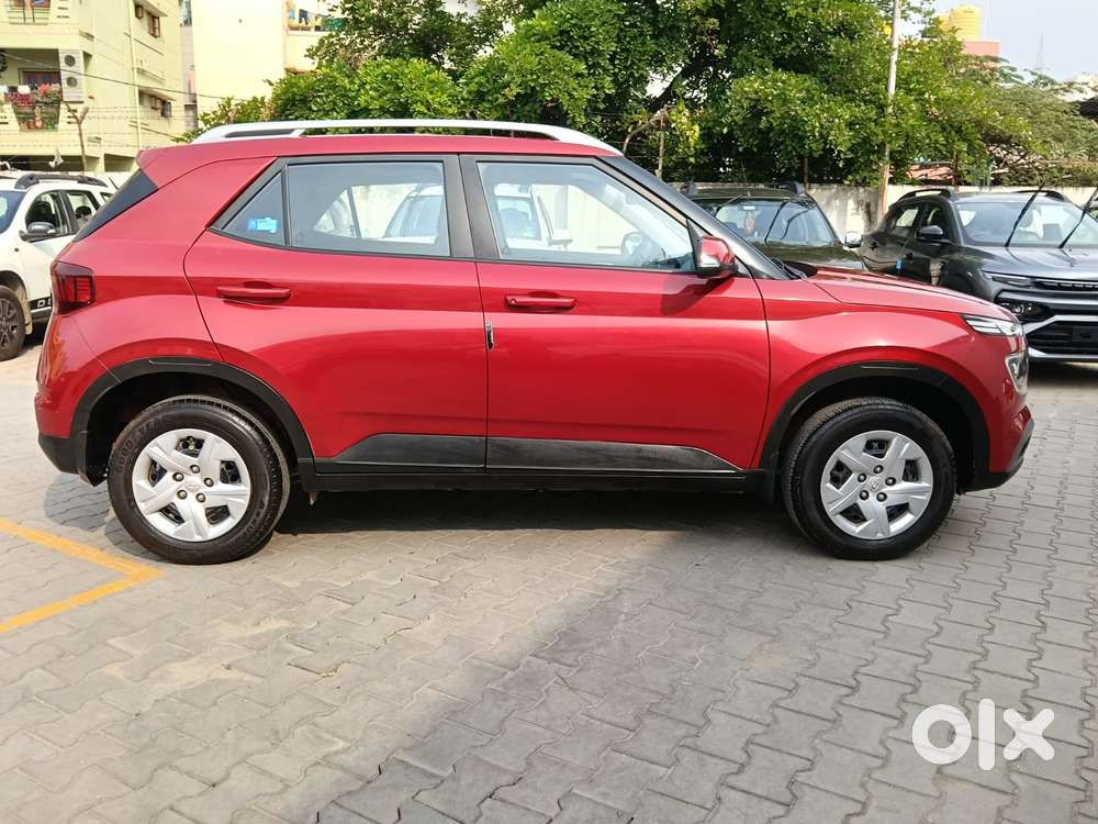 Hyundai Venue S Plus Mt 1.2 Kappa, 2021, Petrol