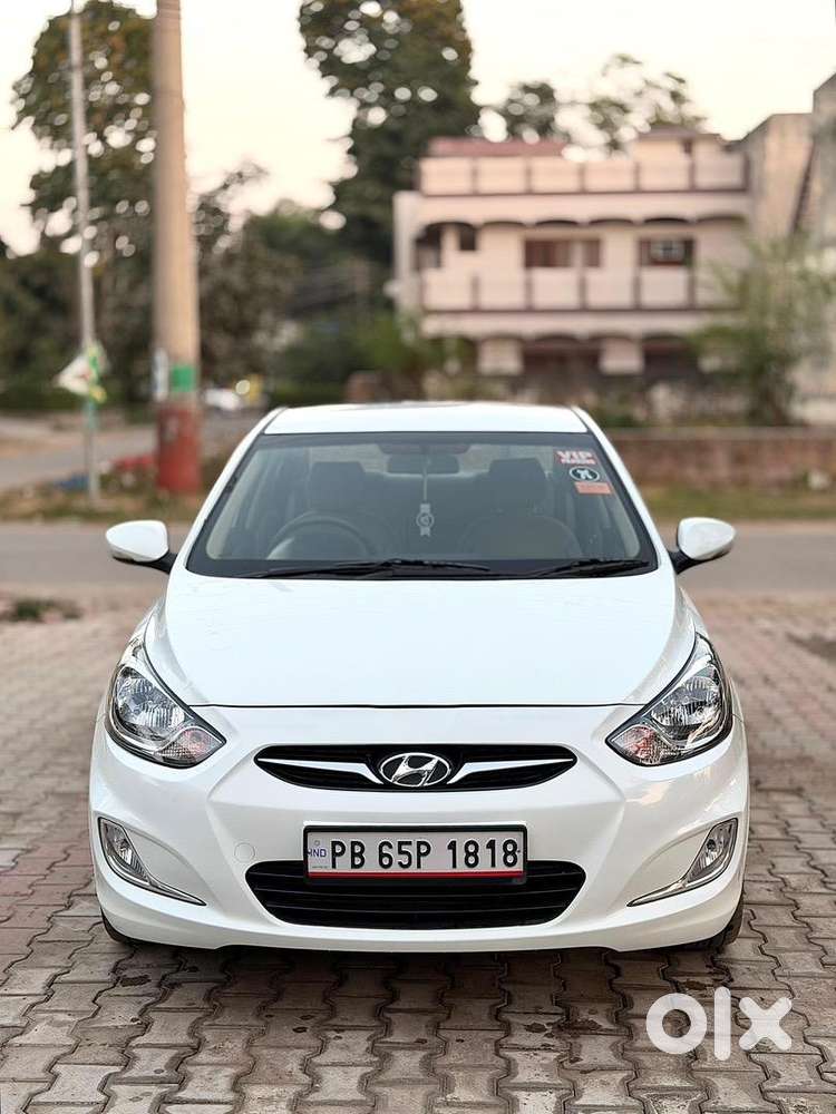 Hyundai Verna Sx 2012  Paid Num.  All Original In Brand New Condition