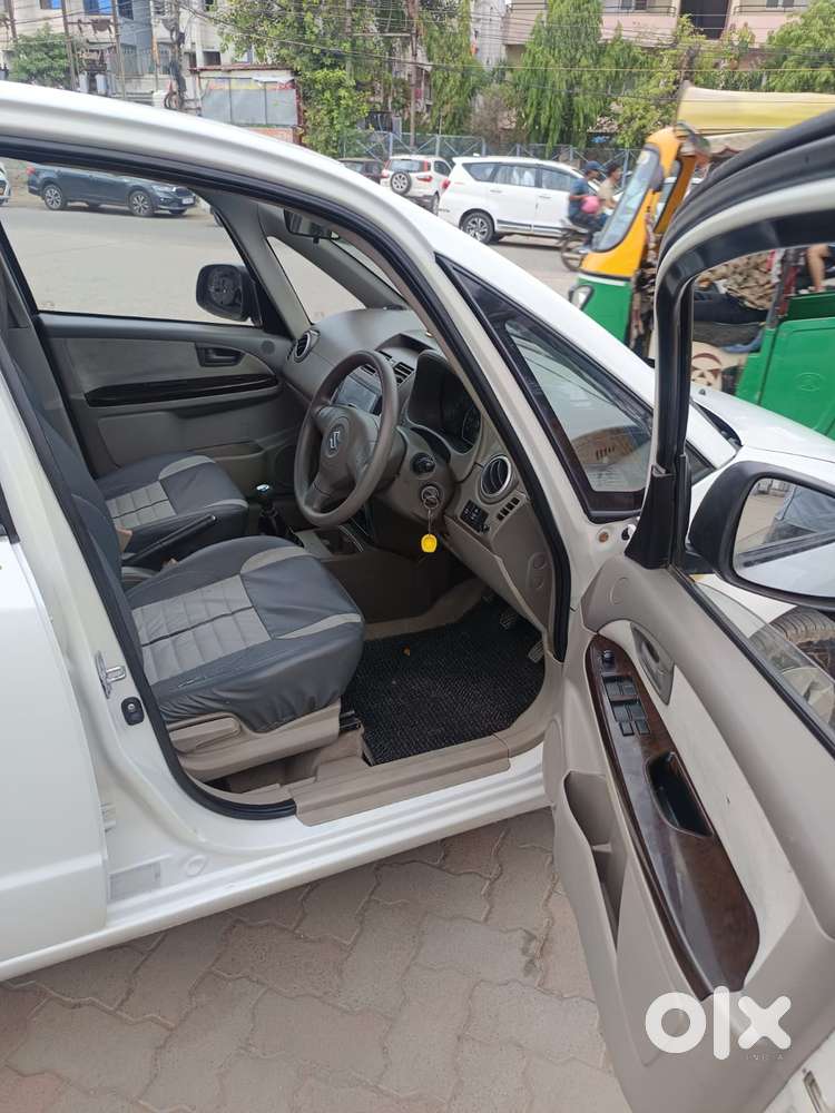 Maruti Suzuki Sx4, 2011, Petrol